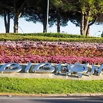 Enjoy Your Escape By The Pool Daire Bibione