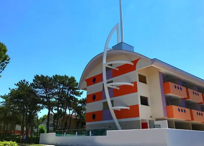 Enjoy Your Escape By The Pool *